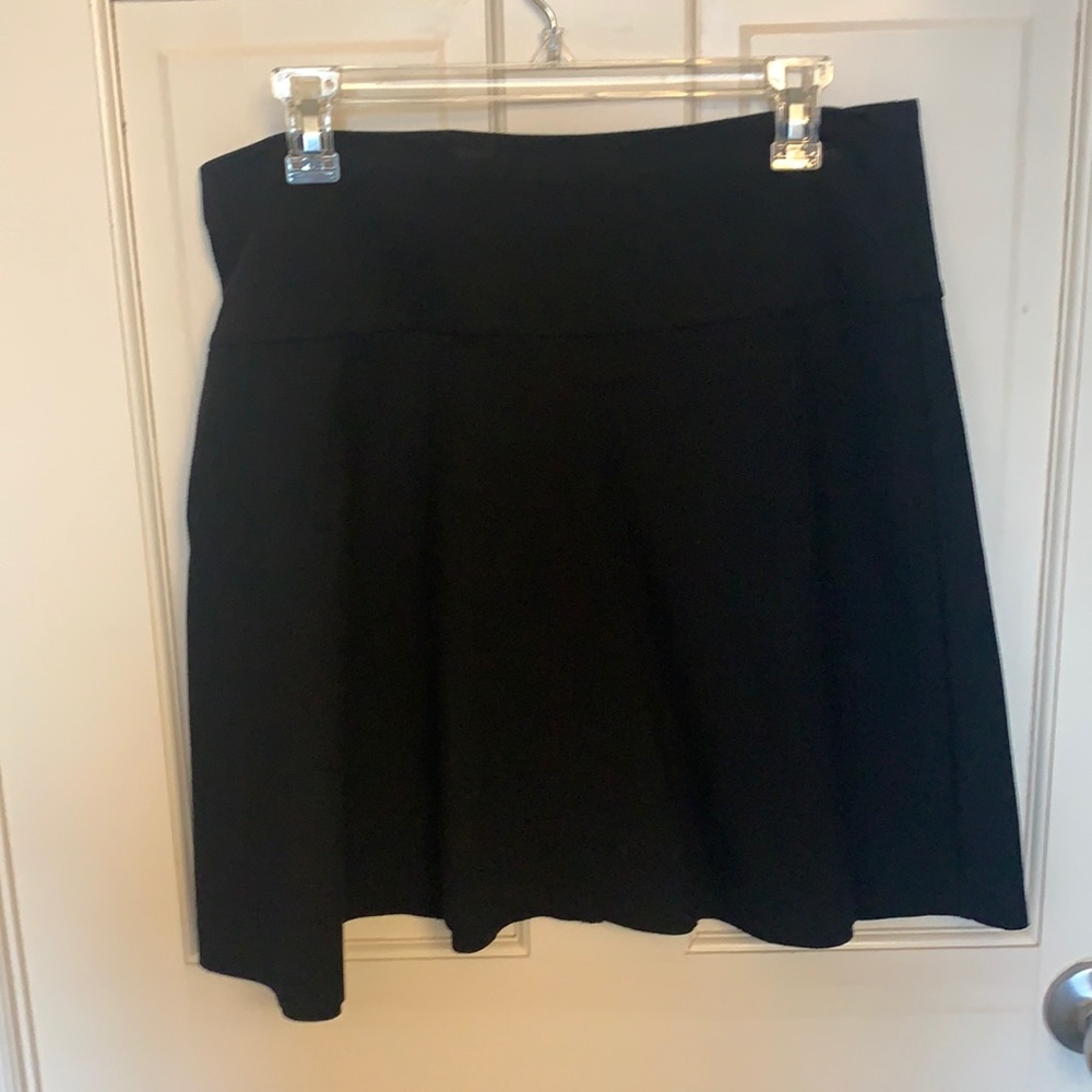 Kenneth Cole mini swing skirt size 8